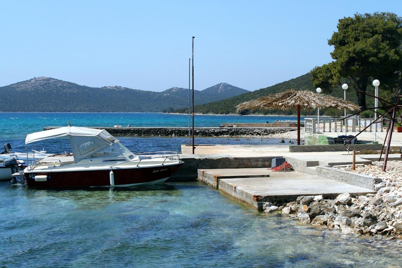 Apartments By The Sea Brgulje, Molat - 6241 Luaran gambar