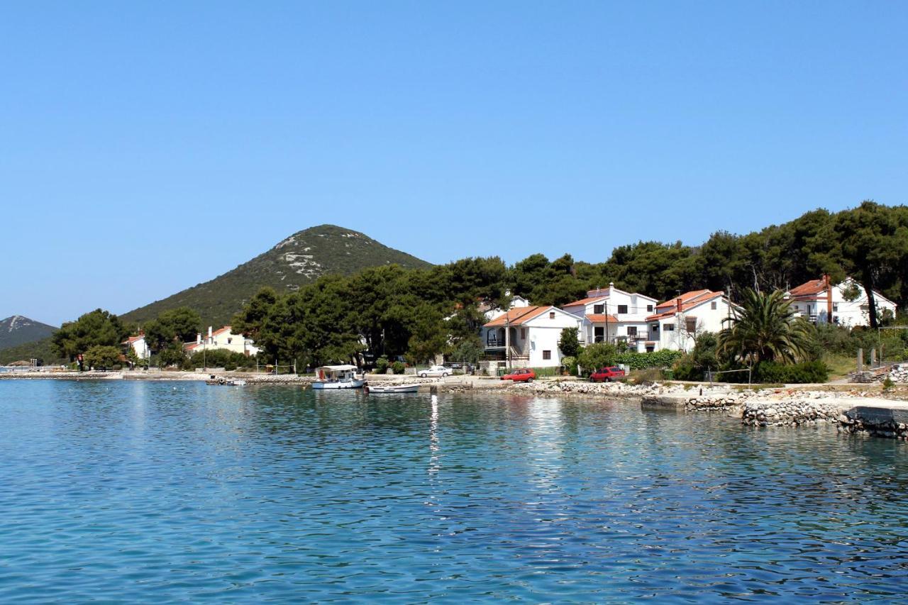 Apartments By The Sea Brgulje, Molat - 6241 Luaran gambar