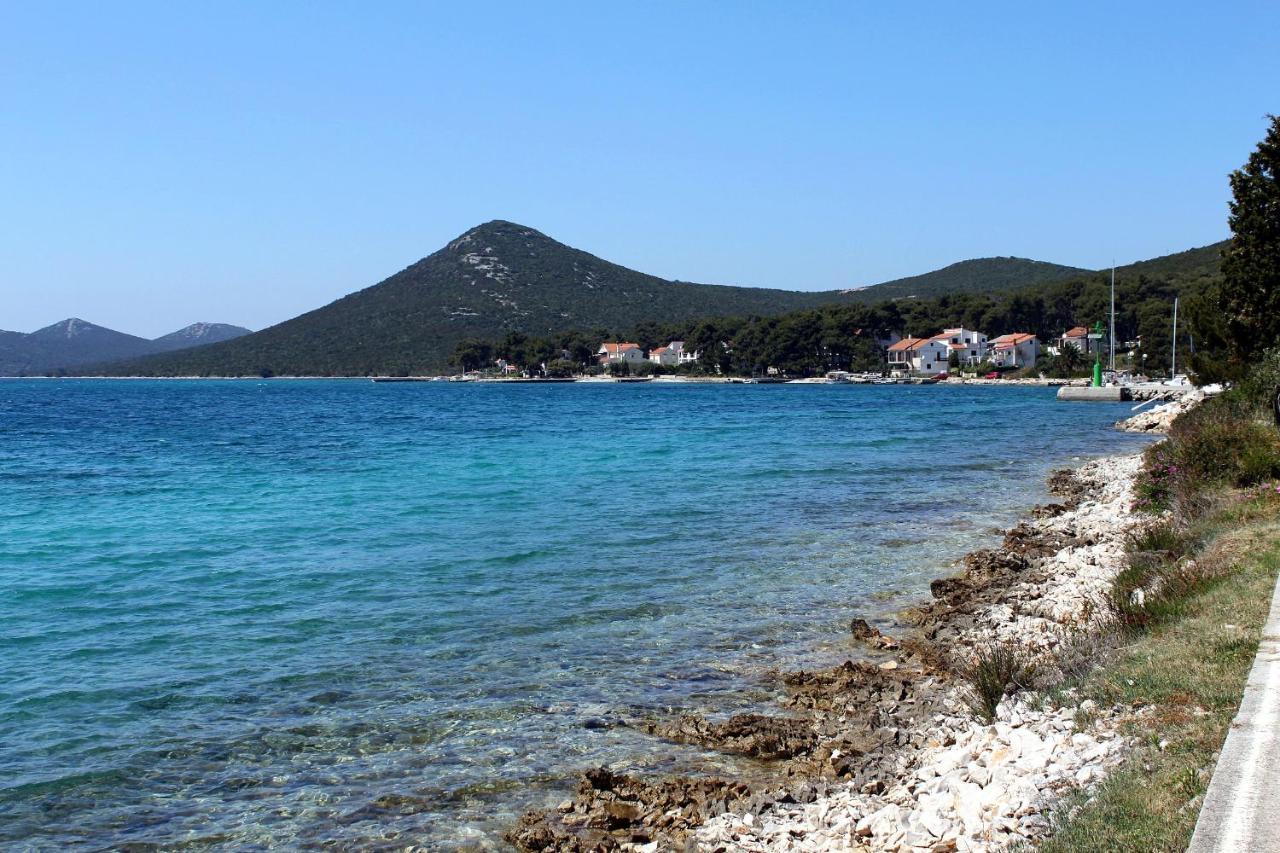 Apartments By The Sea Brgulje, Molat - 6241 Luaran gambar