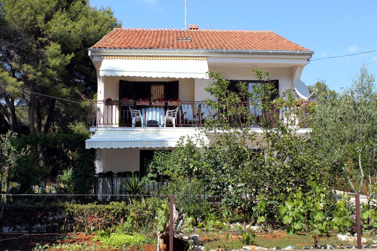 Apartments By The Sea Brgulje, Molat - 6241 Luaran gambar