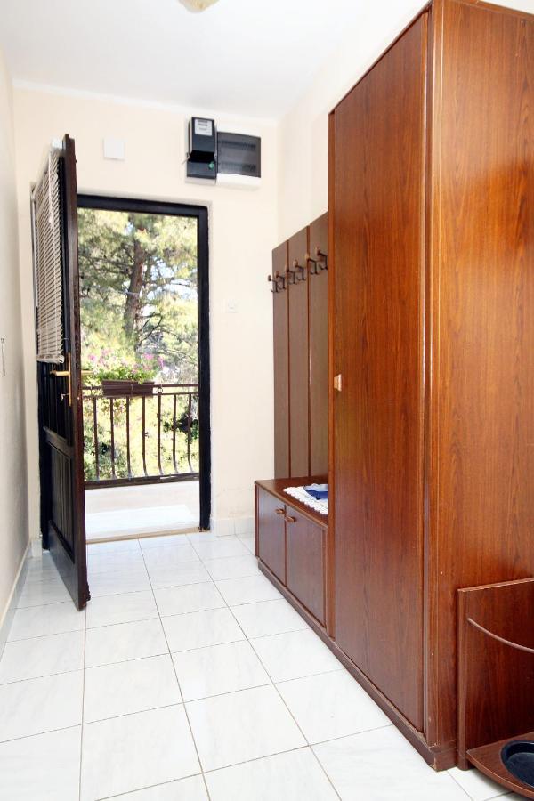 Apartments By The Sea Brgulje, Molat - 6241 Luaran gambar