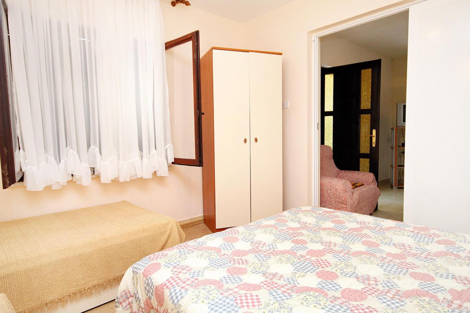 Apartments By The Sea Brgulje, Molat - 6241 Bilik gambar